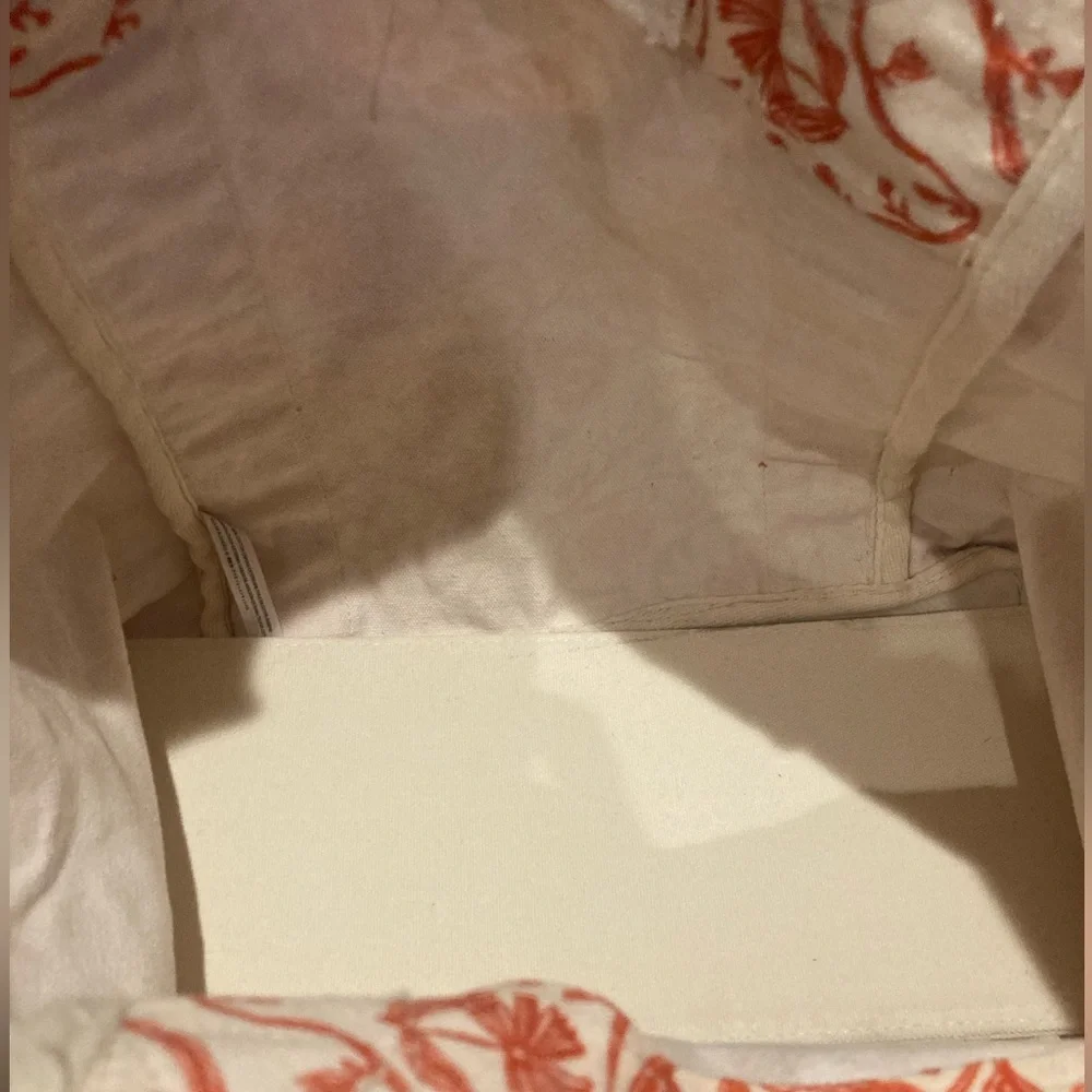 FREE PEOPLE Printed Caravan Tote Bag in Red Tile - Picture 9 of 12